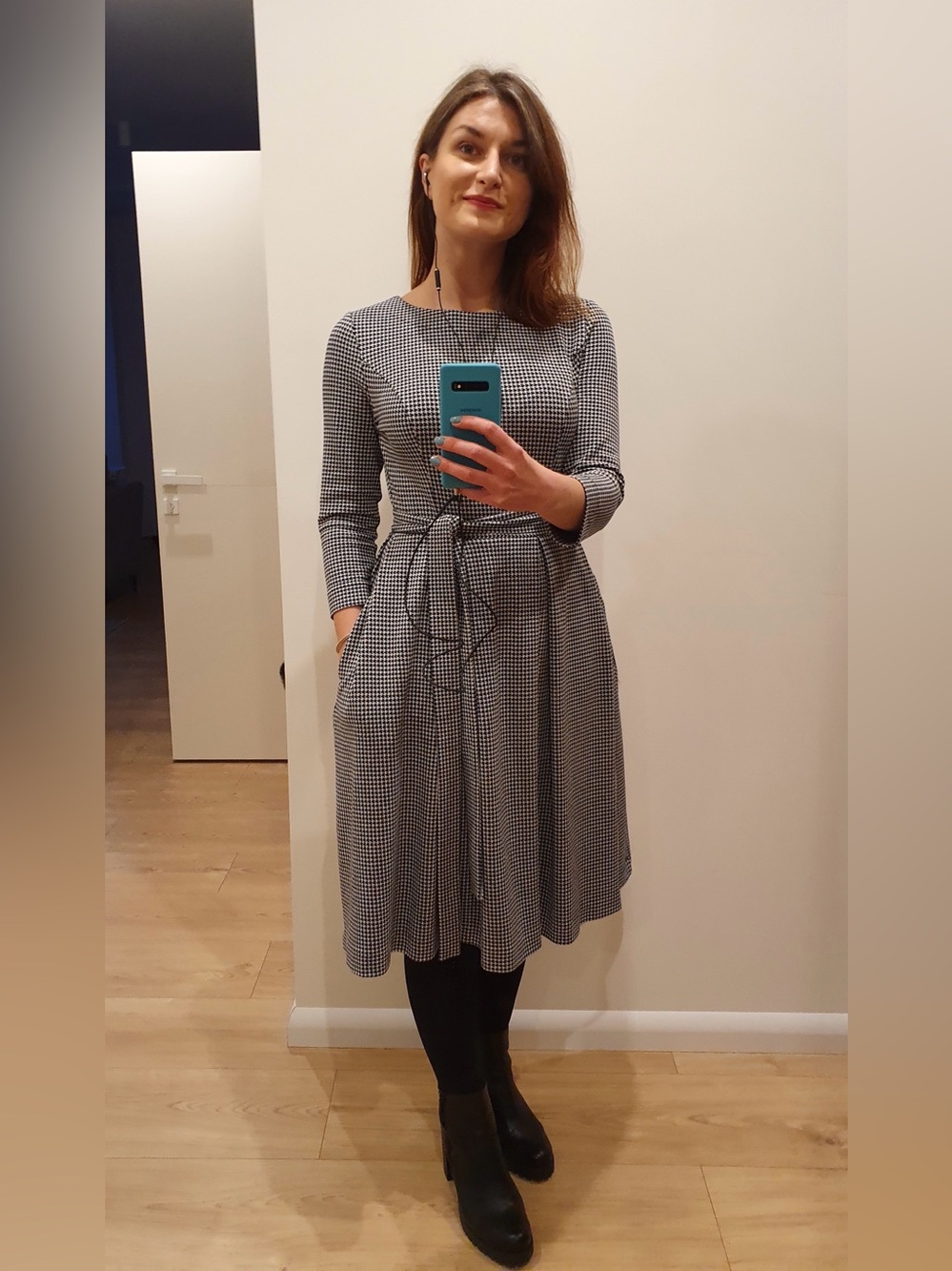 Black and White Houndstooth Tie-Waist Midi Dress